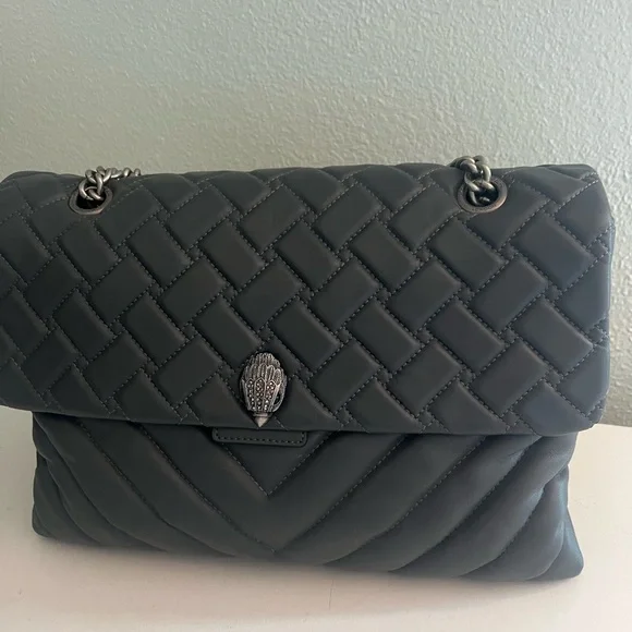 Elegant Grey Quilted Women's Bag - Picture 4 of 5